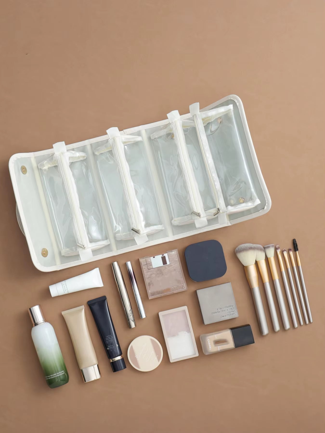 Detachable and Foldable Cosmetic Bag with Large Capacity for Skincare/Makeup, Easy to Store Daily Makeup Products, Clear Classification, No Need to Search, Convenient to Use, Travel-Friendly with Dual Handles, Portable Four-In-One Cosmetic Bag
